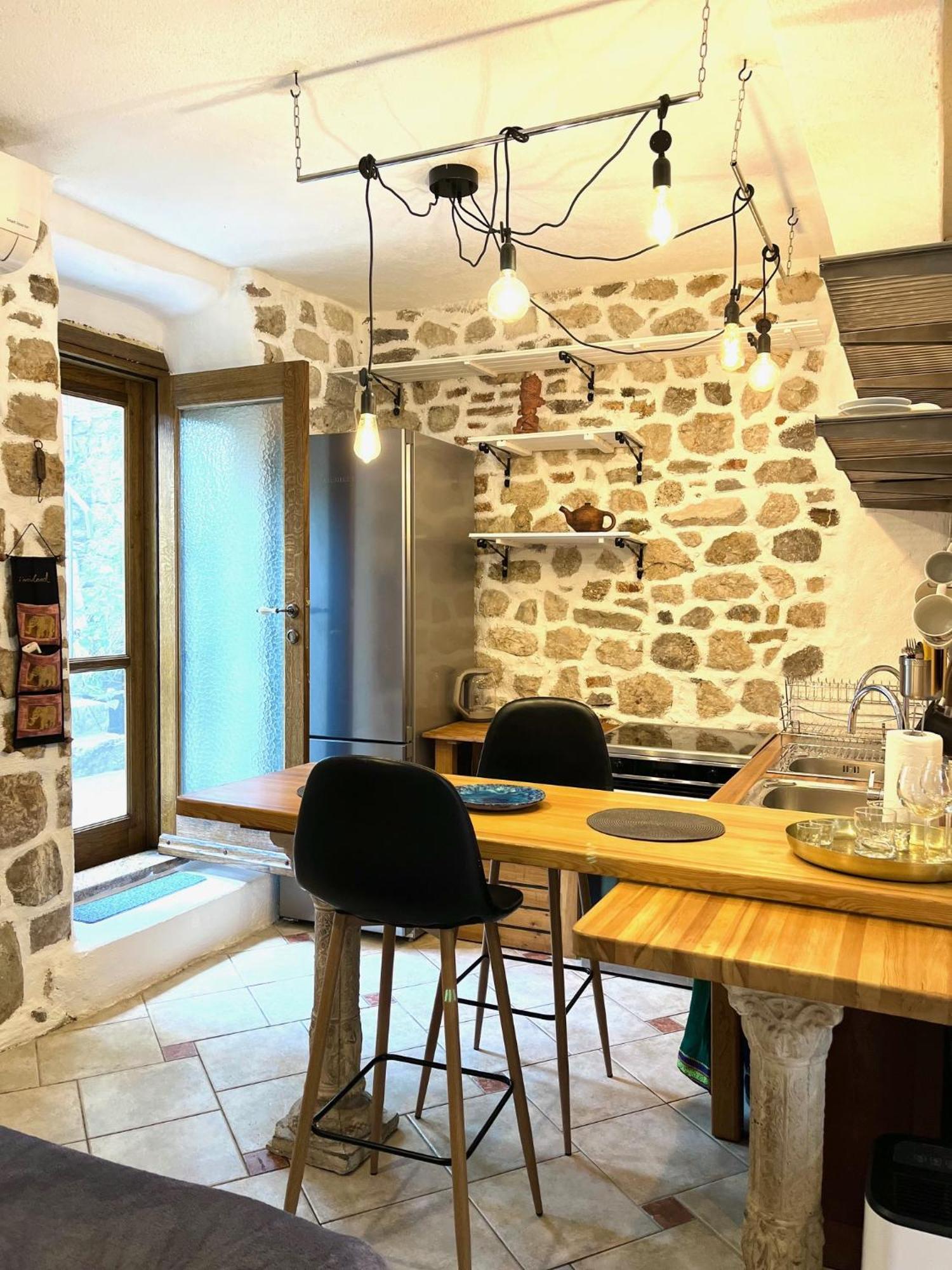 Healthystudio512 Apartments Котор Екстериор снимка